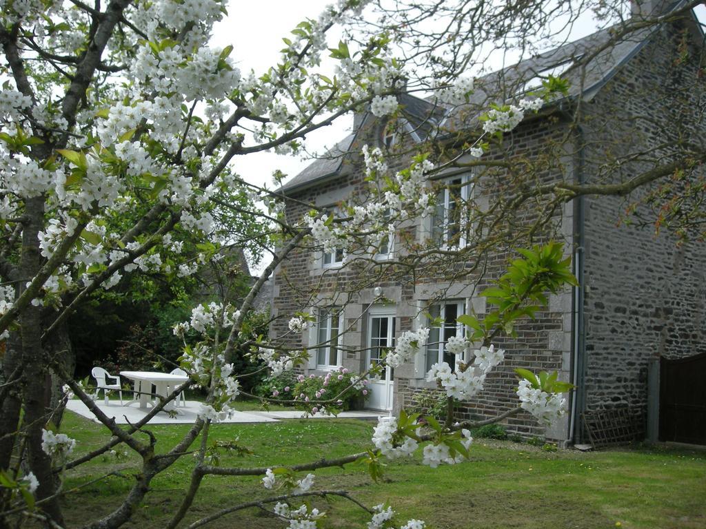 St Michel Villa Vains Eksteriør billede
